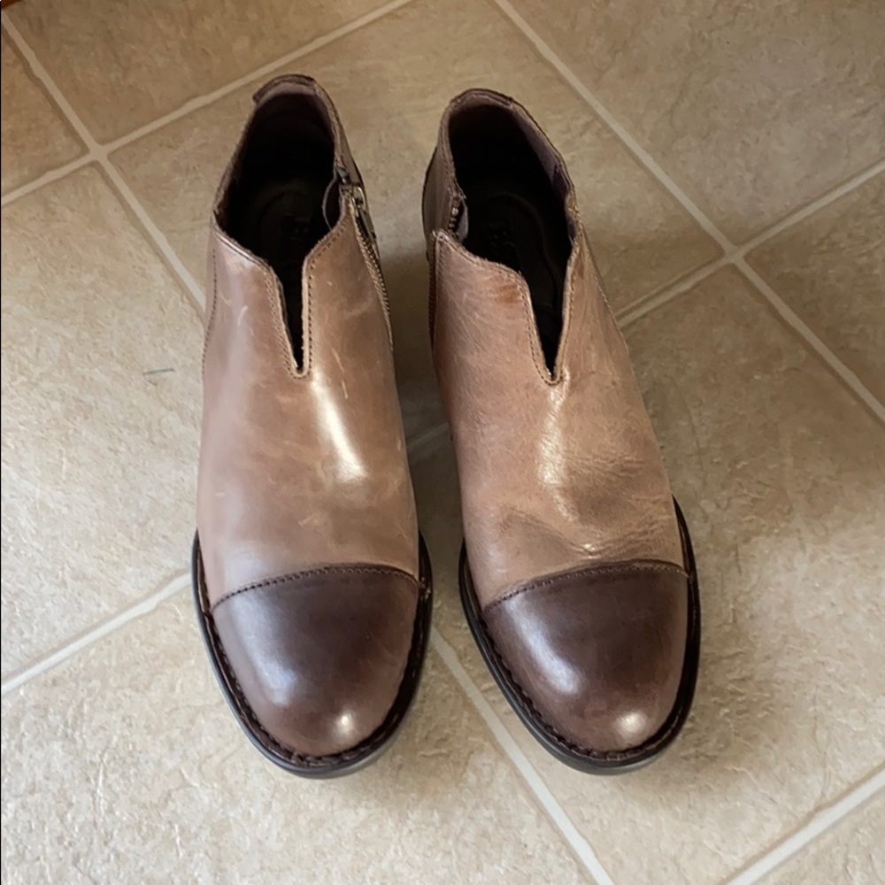 Born Women’s Shoe
